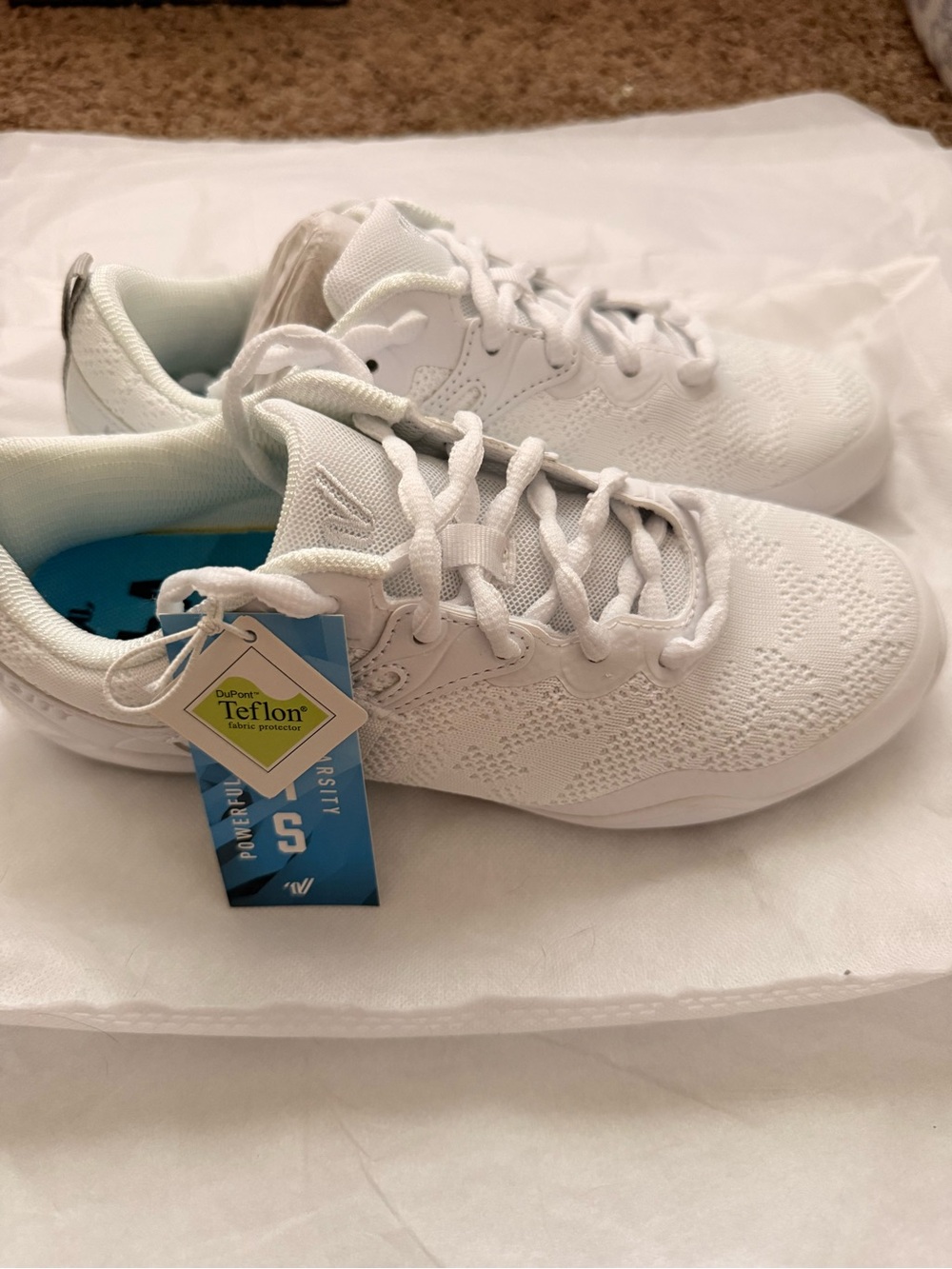 Varsity V4S cheer shoes